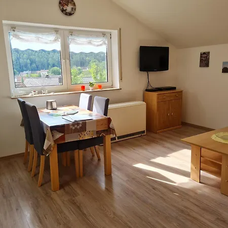 Hoellenbergblick Apartamento *