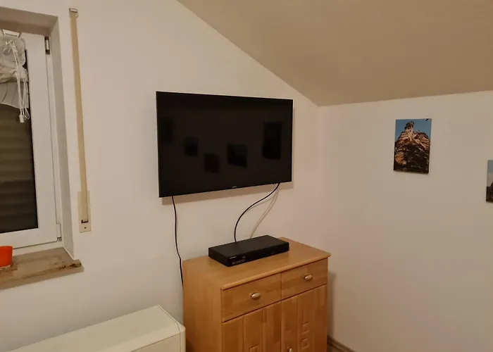 Hoellenbergblick Apartament *